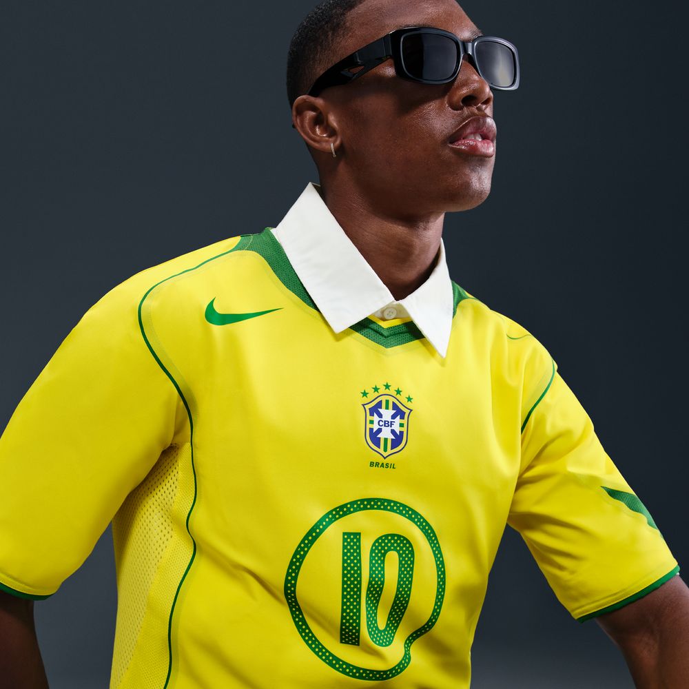 Nike Ronaldinho Brazil 2004 Total 90 Reissue Jersey