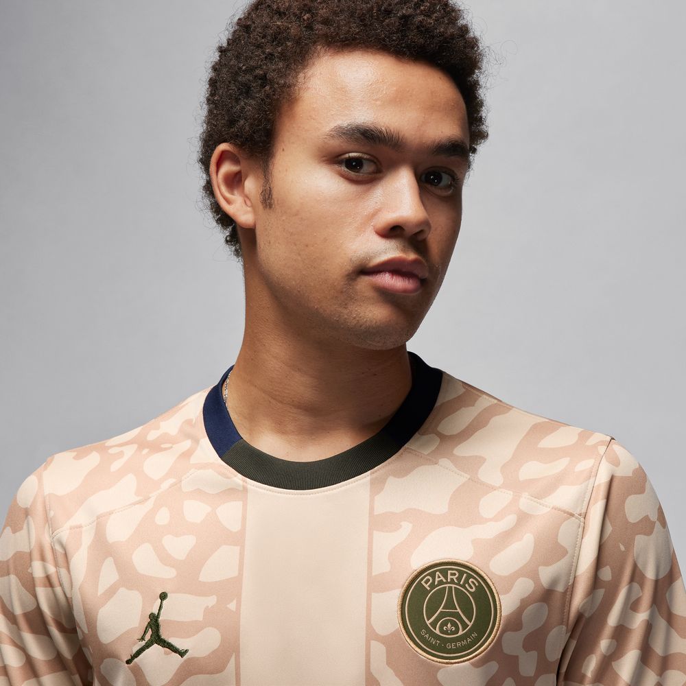 Nike Paris Saint-Germain 2023/24 Stadium 4th Jersey